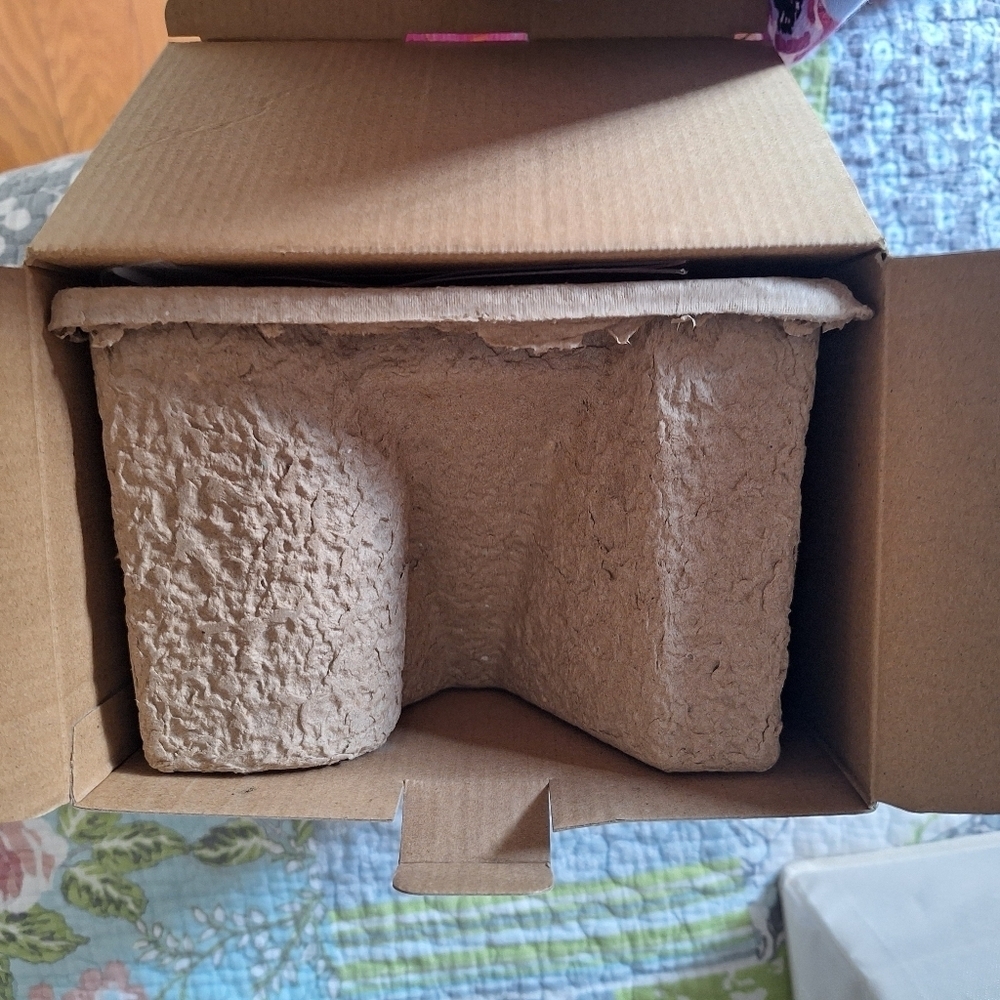 Discovery Volcano Science Lab Kit - Picture 3 of 12